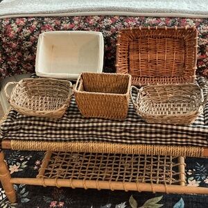 Woven Baskets Assorted Sizes Lined and Unlined Lot of 5 Great Condition